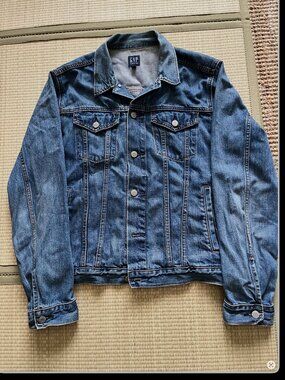 Vintage Gap Classic Icon Denim Jacket - Medium Wash - Size M